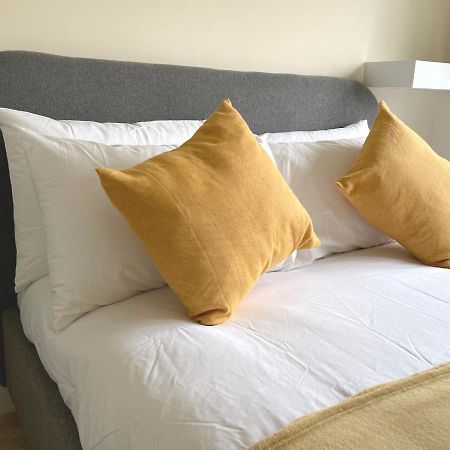 Ashford Holiday Home Sleeps 6 Free Parking Wifi Willesborough Экстерьер фото