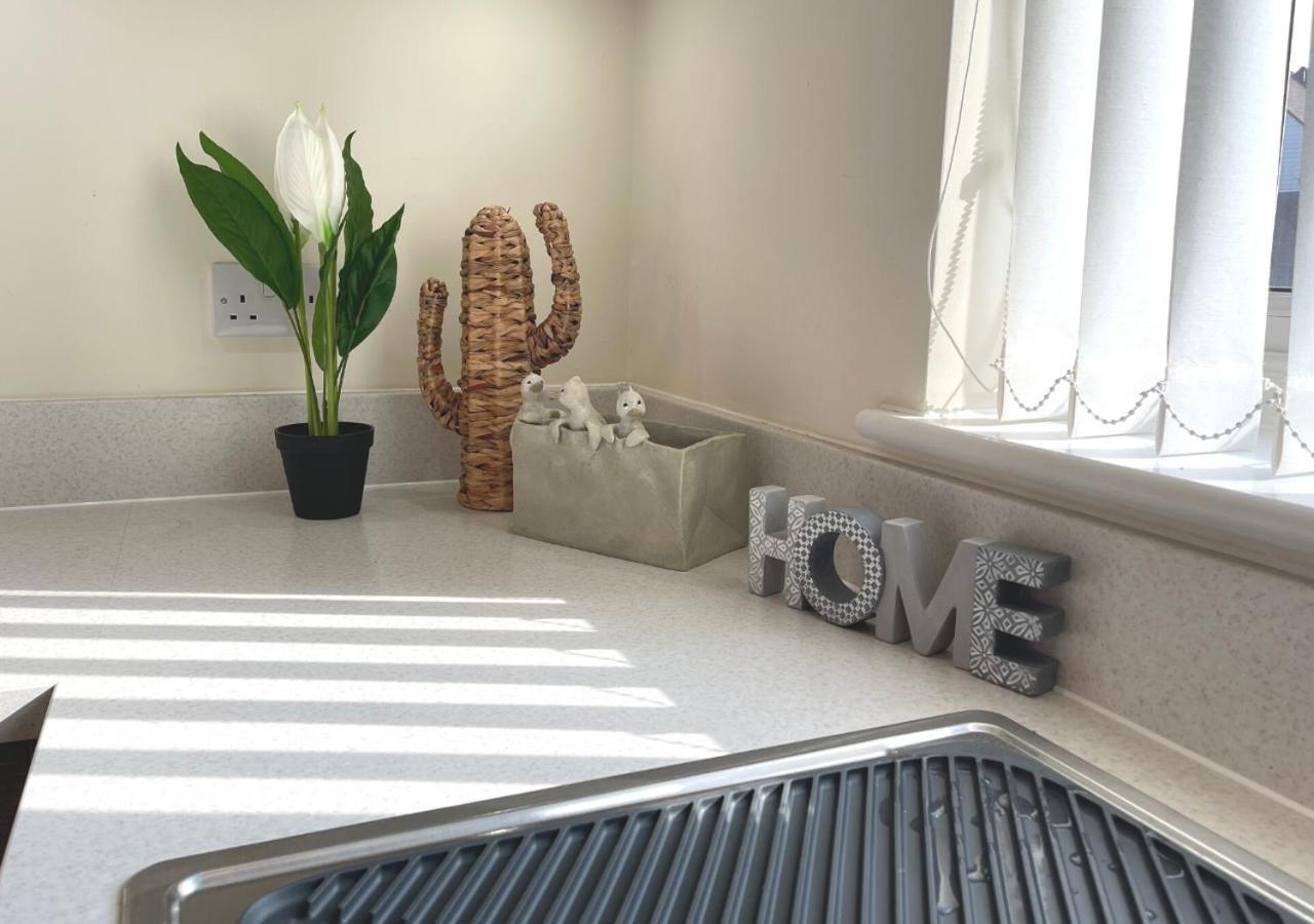 Ashford Holiday Home Sleeps 6 Free Parking Wifi Willesborough Экстерьер фото