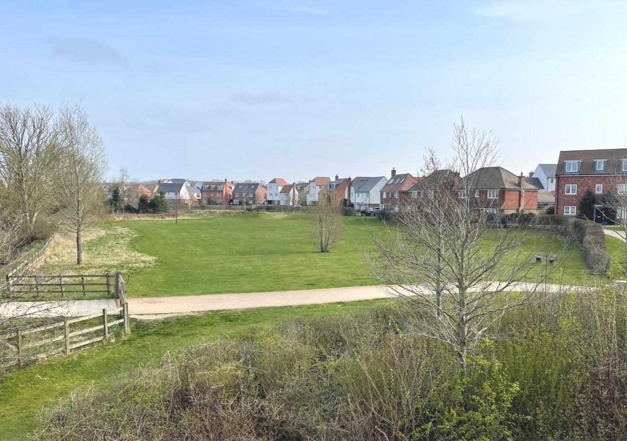 Ashford Holiday Home Sleeps 6 Free Parking Wifi Willesborough Экстерьер фото