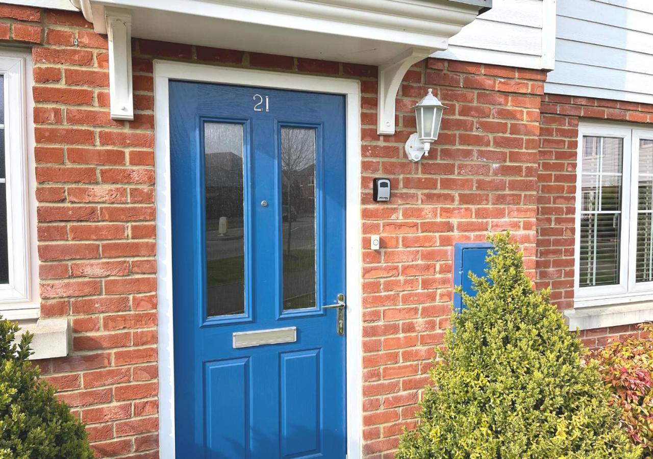 Ashford Holiday Home Sleeps 6 Free Parking Wifi Willesborough Экстерьер фото