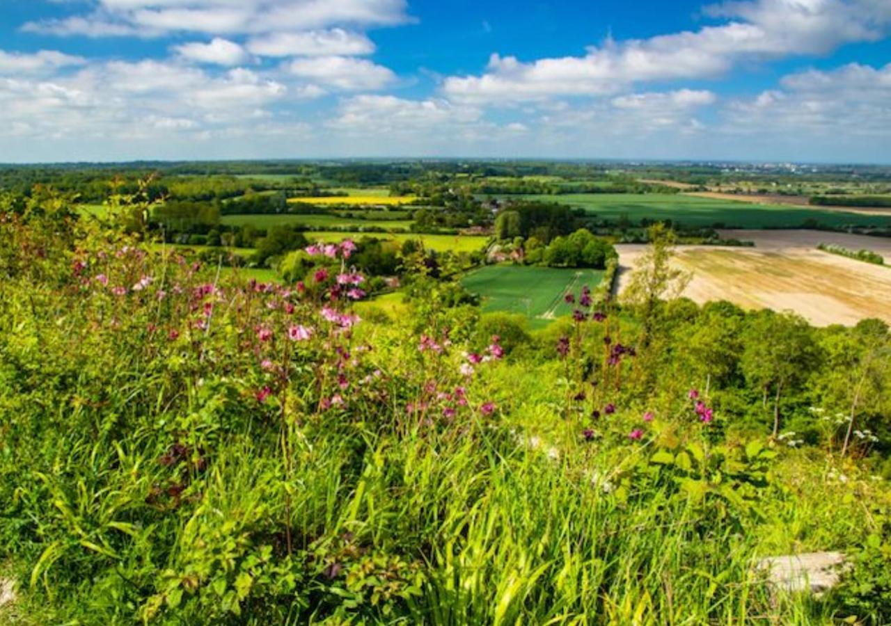 Ashford Holiday Home Sleeps 6 Free Parking Wifi Willesborough Экстерьер фото