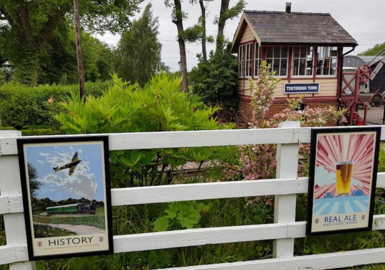 Ashford Holiday Home Sleeps 6 Free Parking Wifi Willesborough Экстерьер фото